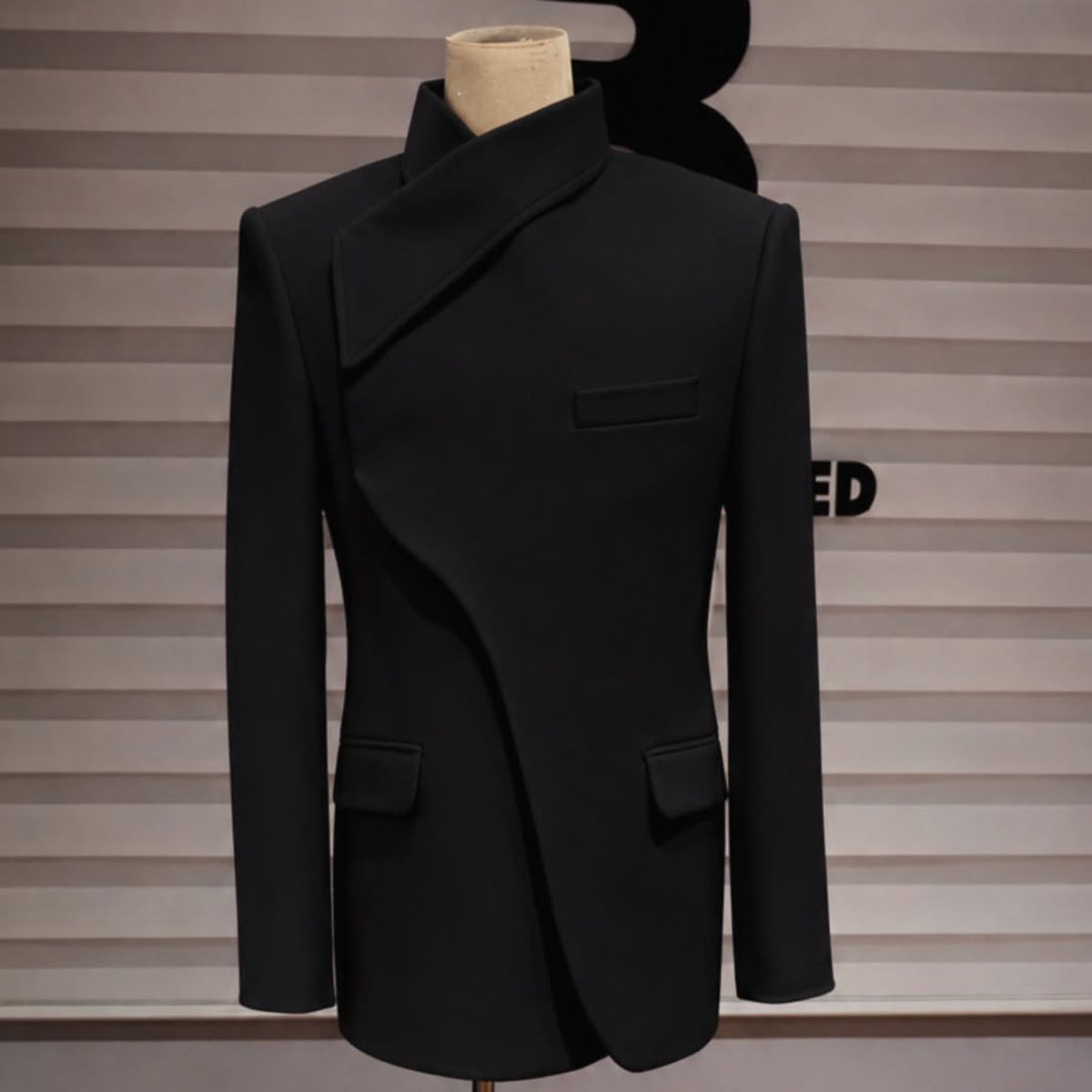 Customized Luxury Metal Embell - đánh giá và giá Men Grooming Outfit